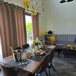 شقة Pauchhuts