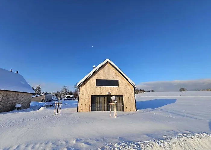 Pauchhuts *
