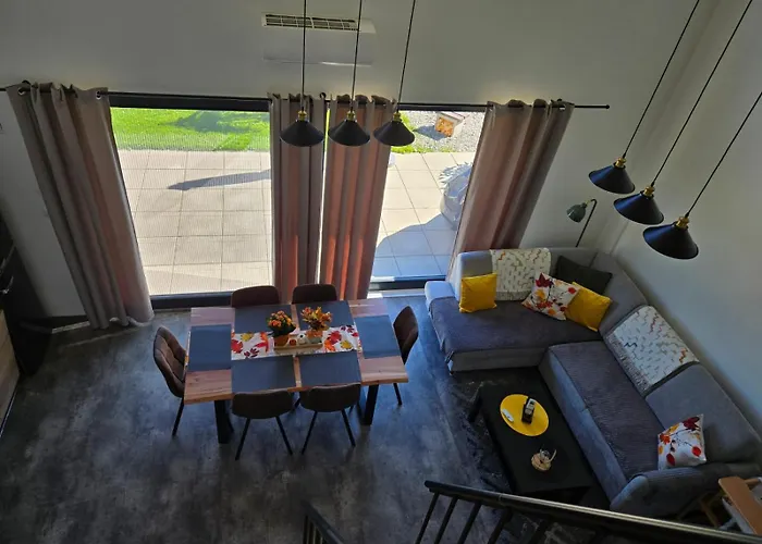Apartment Pauchhuts